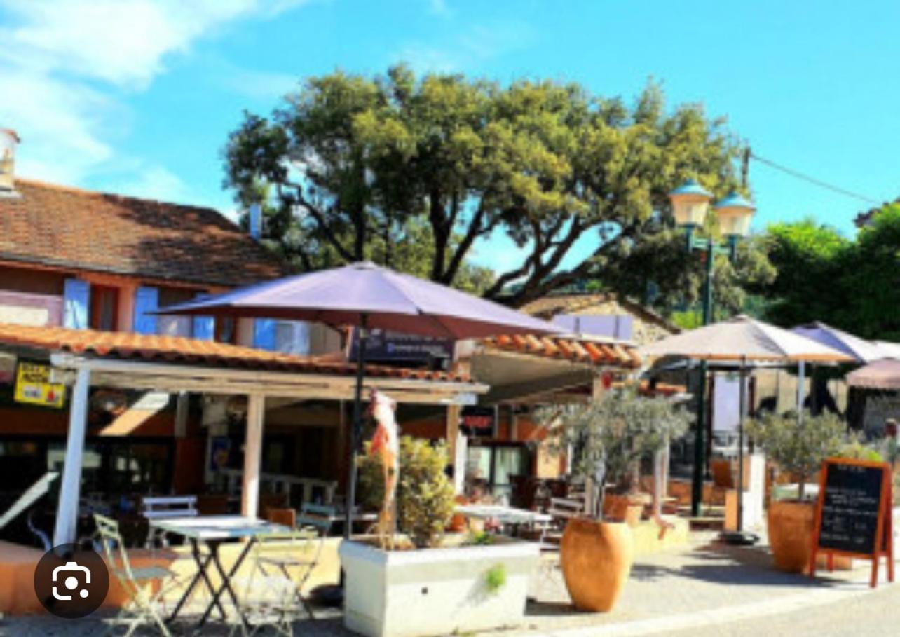 Villa Au Coeur De La Provence Evenos Екстериор снимка