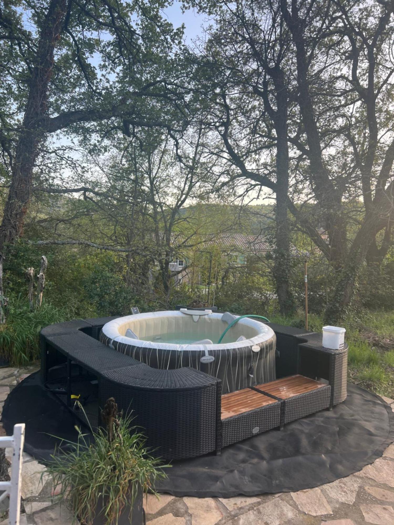 Villa Au Coeur De La Provence Evenos Екстериор снимка
